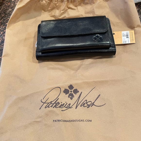 Patricia Nash Bags Authentic Nwt Patricia Nash Azario Crossbody Wallet Poshmark